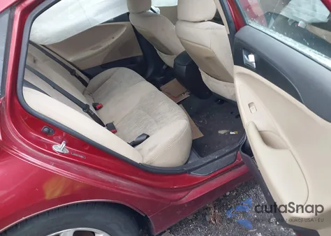 2013 Hyundai Sonata Gls z USA, uszkodzony, nr VIN 5NPEB4AC7DH609918